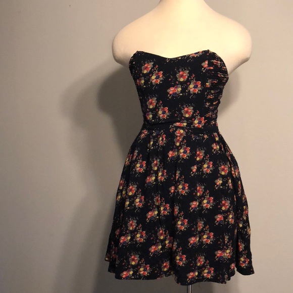 Lucca Couture Dresses & Skirts - Lucca Couture Floral Dress